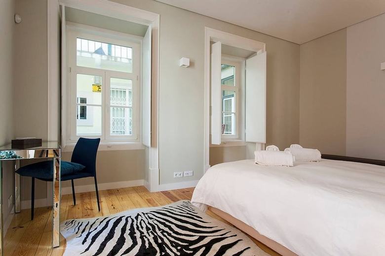 Figueira Square Downtown Deluxe Apartment Rentexperience