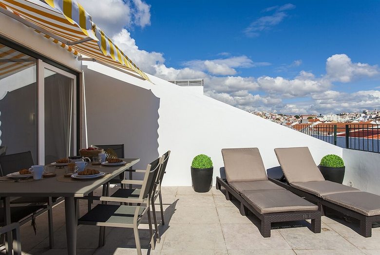 Downtown Duplex Terrace Apartment Rentexperience