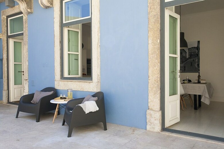 Downtown Blue V Apartment Rentexperience