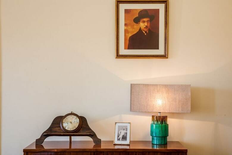 Fernando Pessoa Apartment Rentexperience