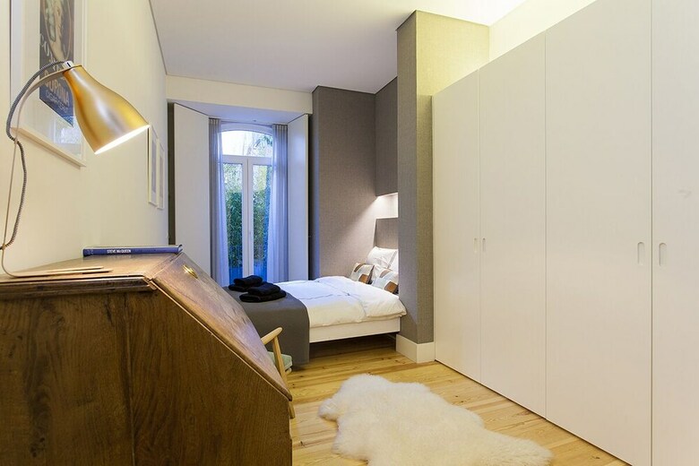 Downtown Design Deluxe Apartment Rentexperience