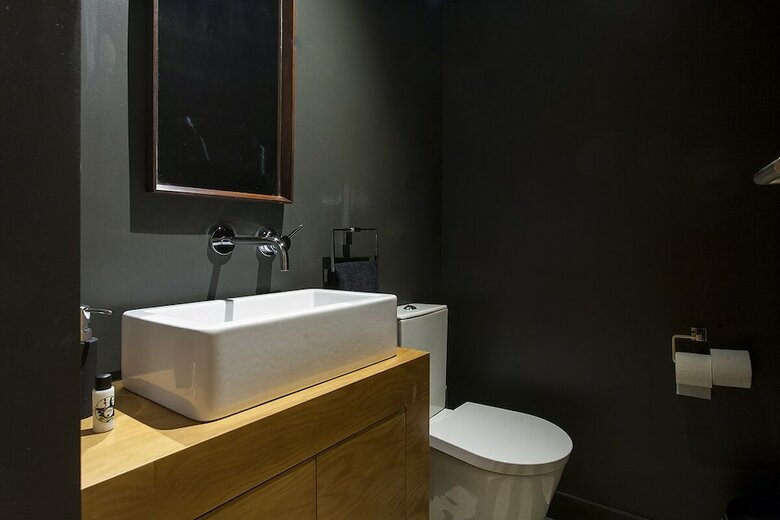 Downtown Design Deluxe Apartment Rentexperience