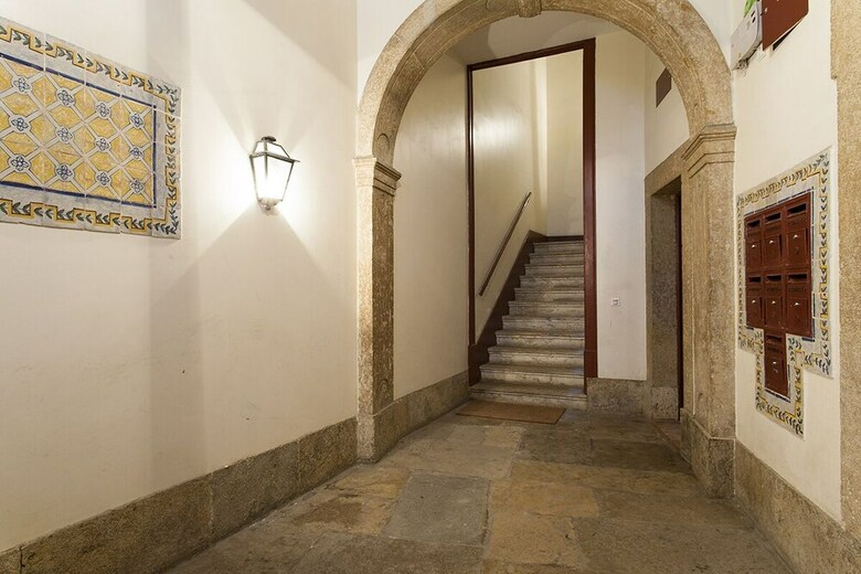 Elegant Chiado Apartment Rentexperience
