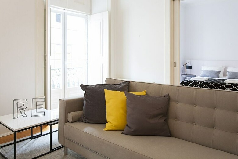 Elegant Chiado Apartment Rentexperience