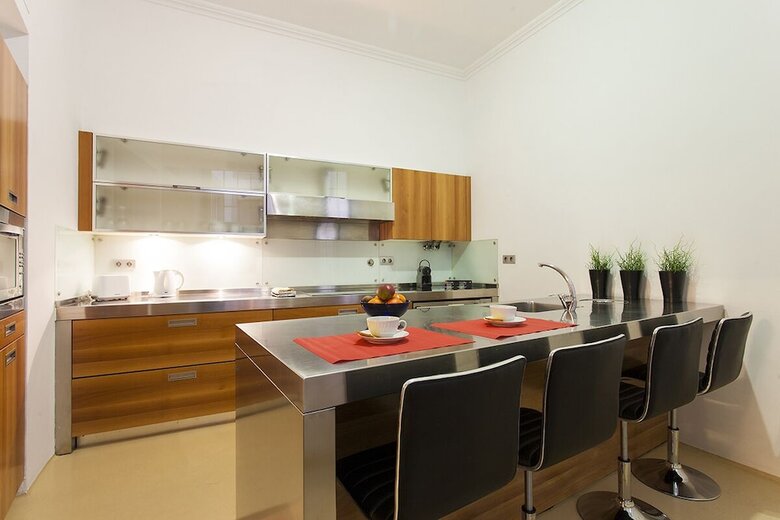 Elegant Chiado Apartment Rentexperience