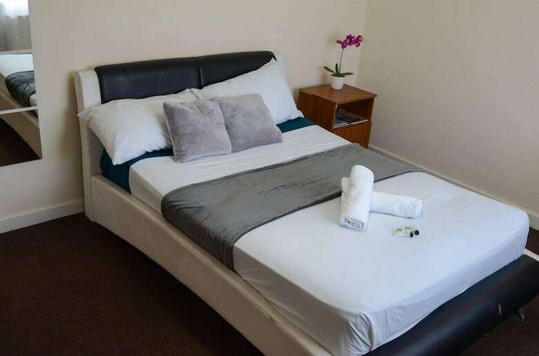 Hotel Donnington Bridge Road Rooms