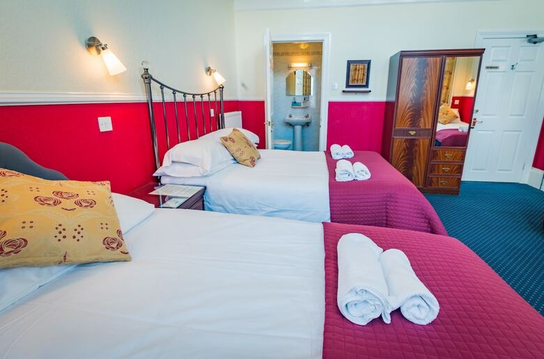 Hotel Strathallan Guest House