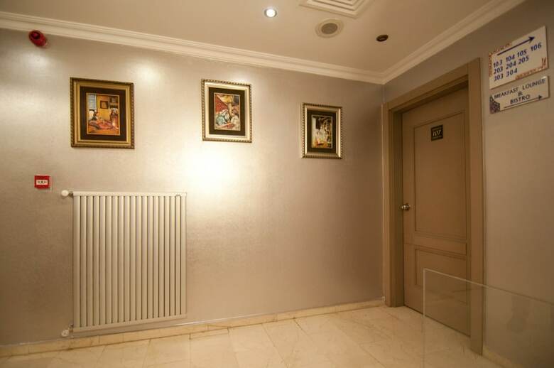 Seraglio Hotel & Suites