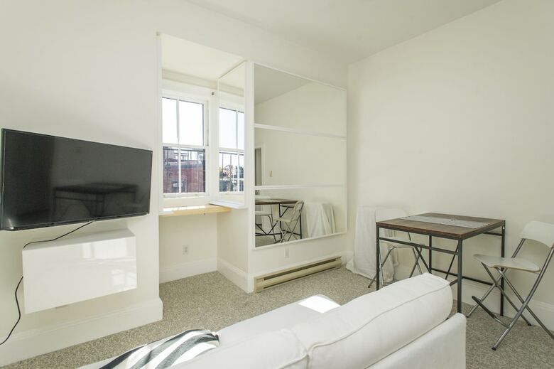 Boutique Apartments By The Upton Collection