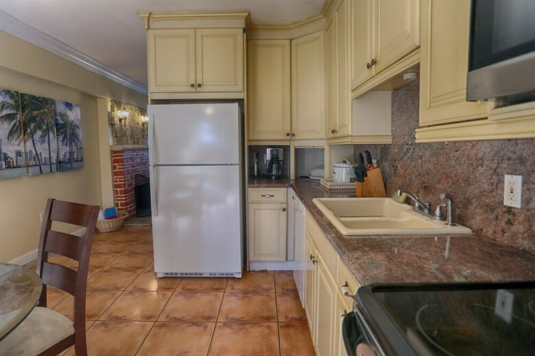 Spacious & Conveniently Located Miami Airport Home