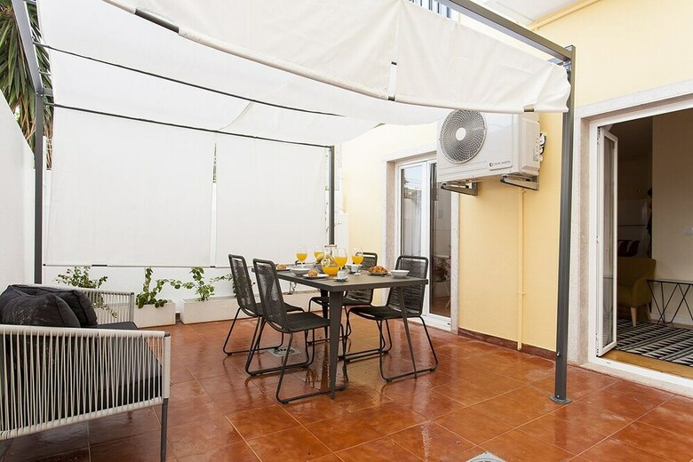Gra�a Deluxe Terrace Apartment Rentexperience