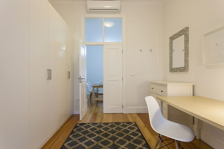 Downtown Blue VI Apartment Rentexperience