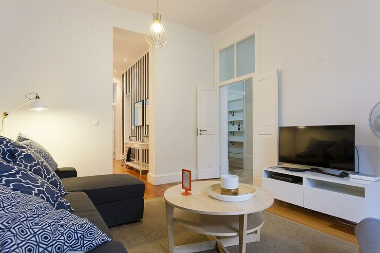 Downtown Blue VI Apartment Rentexperience