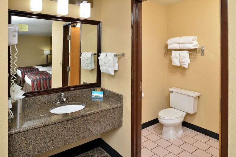Boarders Inn & Suites By Cobblestone Hotels - Ardmore