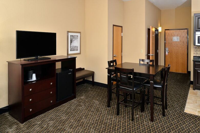 Boarders Inn & Suites By Cobblestone Hotels - Ardmore