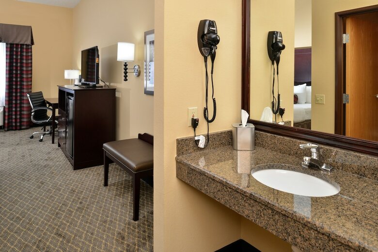 Boarders Inn & Suites By Cobblestone Hotels - Ardmore