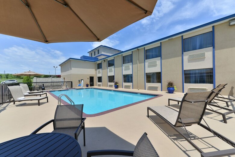 Boarders Inn & Suites By Cobblestone Hotels - Ardmore