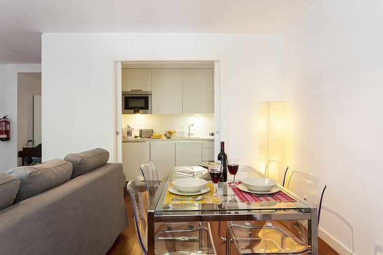 Bel�m Burgundy Apartment Rentexperience