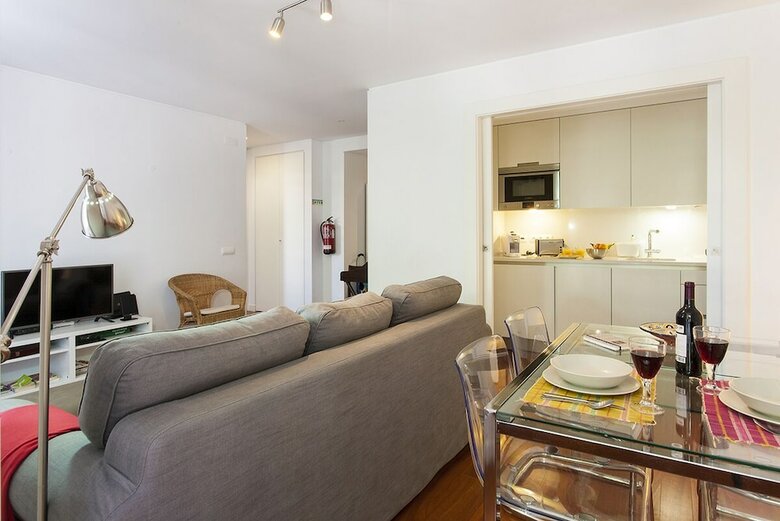 Bel�m Burgundy Apartment Rentexperience