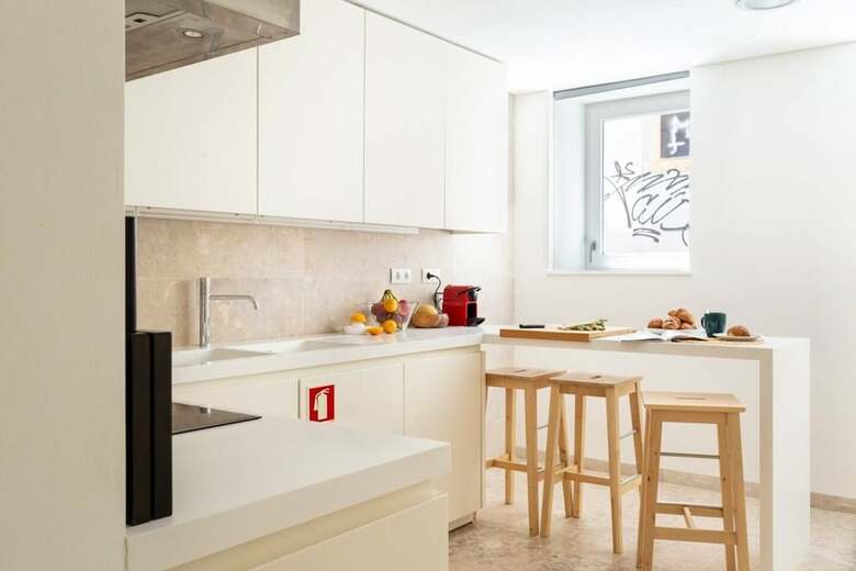 Modern Terrace Apartment Rentexperience