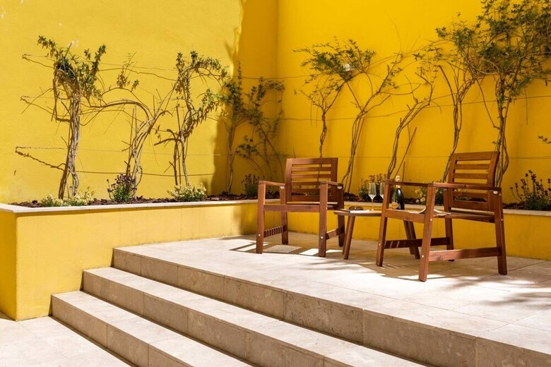 Modern Terrace Apartment Rentexperience
