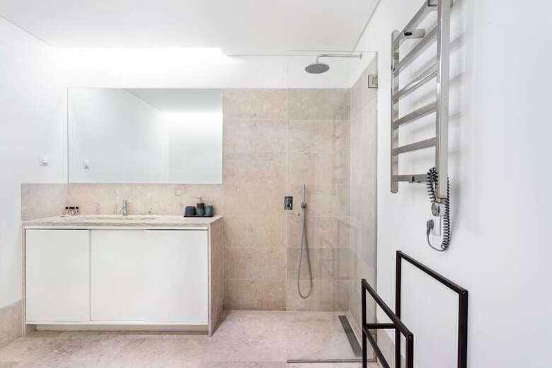 Modern Terrace Apartment Rentexperience