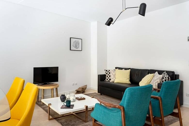 Modern Terrace Apartment Rentexperience