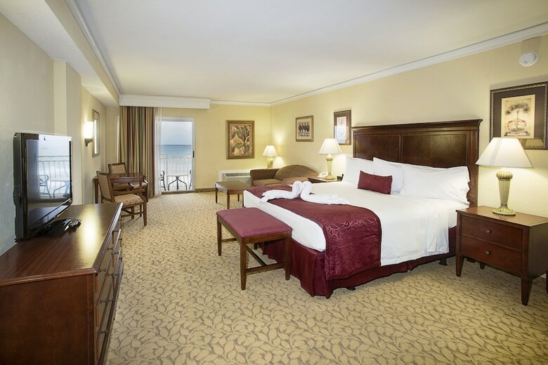Hotel Plaza Resort & Spa