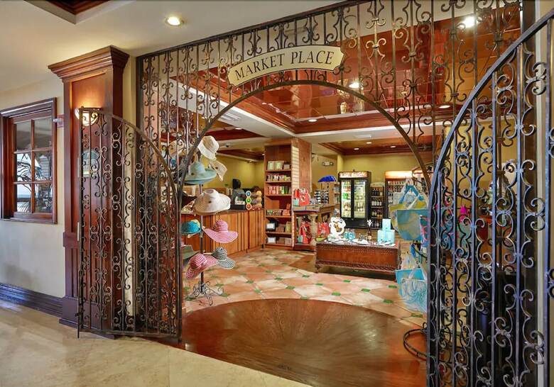 Hotel Plaza Resort & Spa