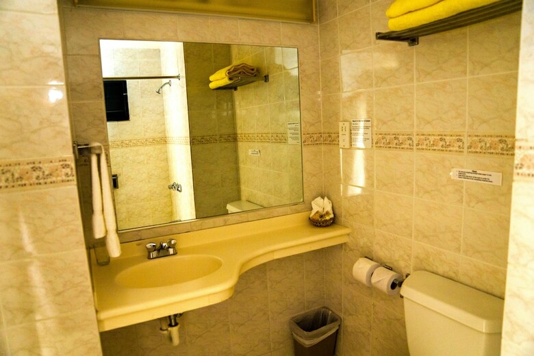 Hotel Allamanda Beach Resort