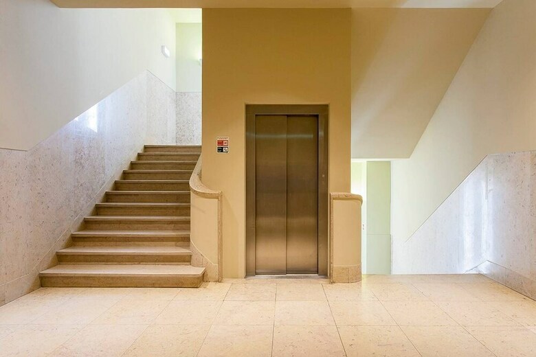 Downtown Market Studio Apartment Rentexperience