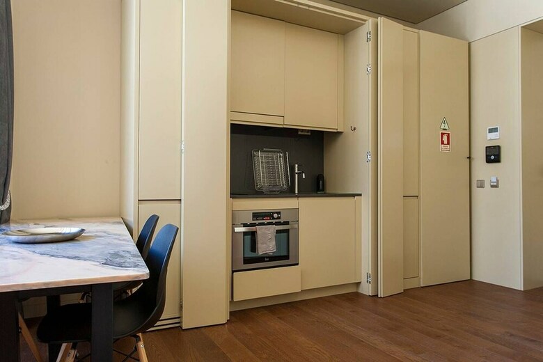 Downtown Market Studio Apartment Rentexperience
