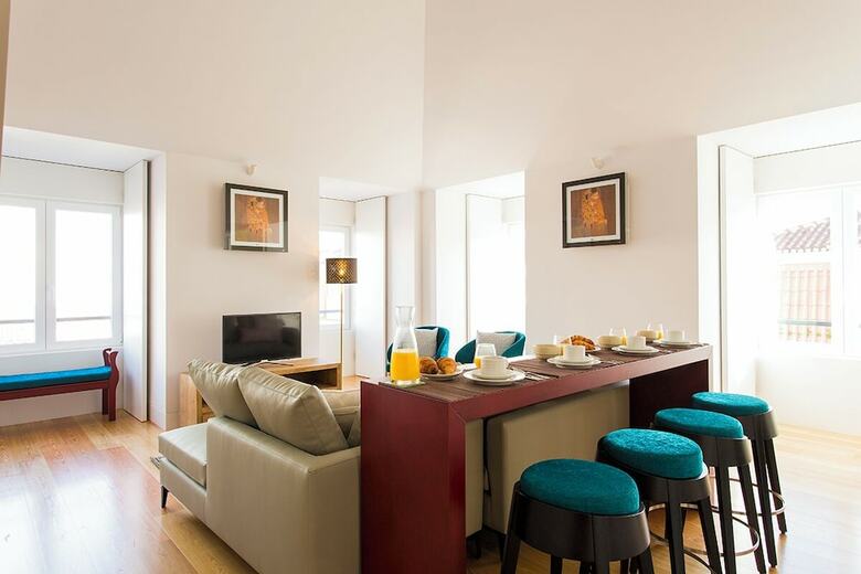 Downtown Duplex Deluxe Apartment Rentexperience