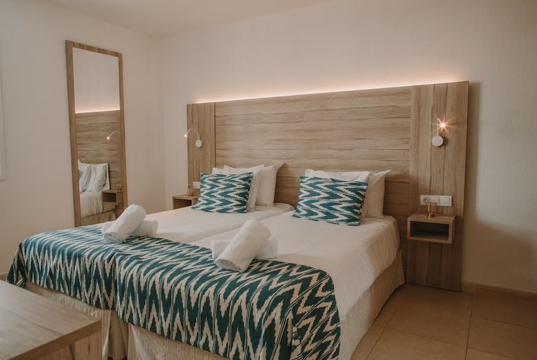 Aparthotel Playa Del Sol - Adults Only