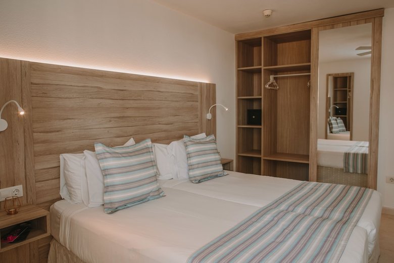 Aparthotel Playa Del Sol - Adults Only