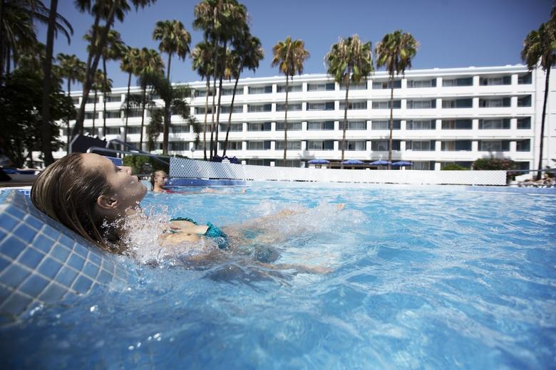 Aparthotel Playa Del Sol - Adults Only