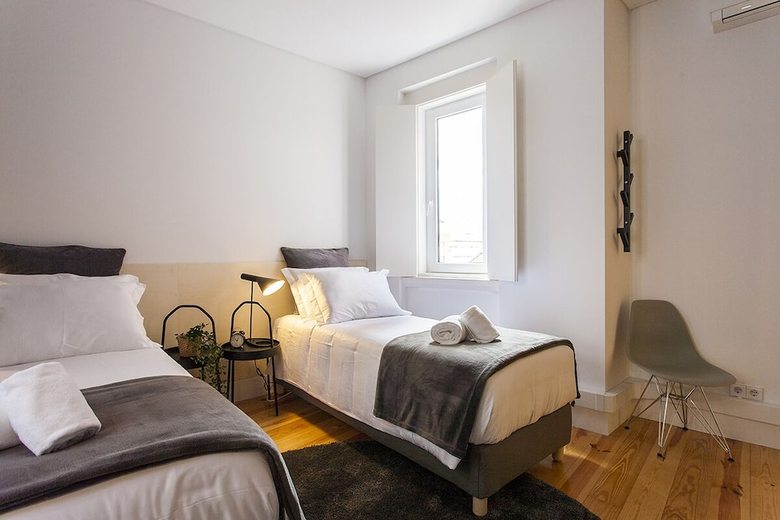 Modern Principe Real Apartment Rentexperience
