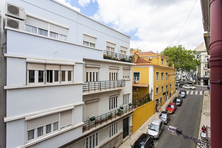 Modern Principe Real Apartment Rentexperience