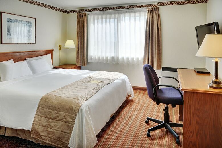 Hotel Lakeview Inns & Suites - Brandon