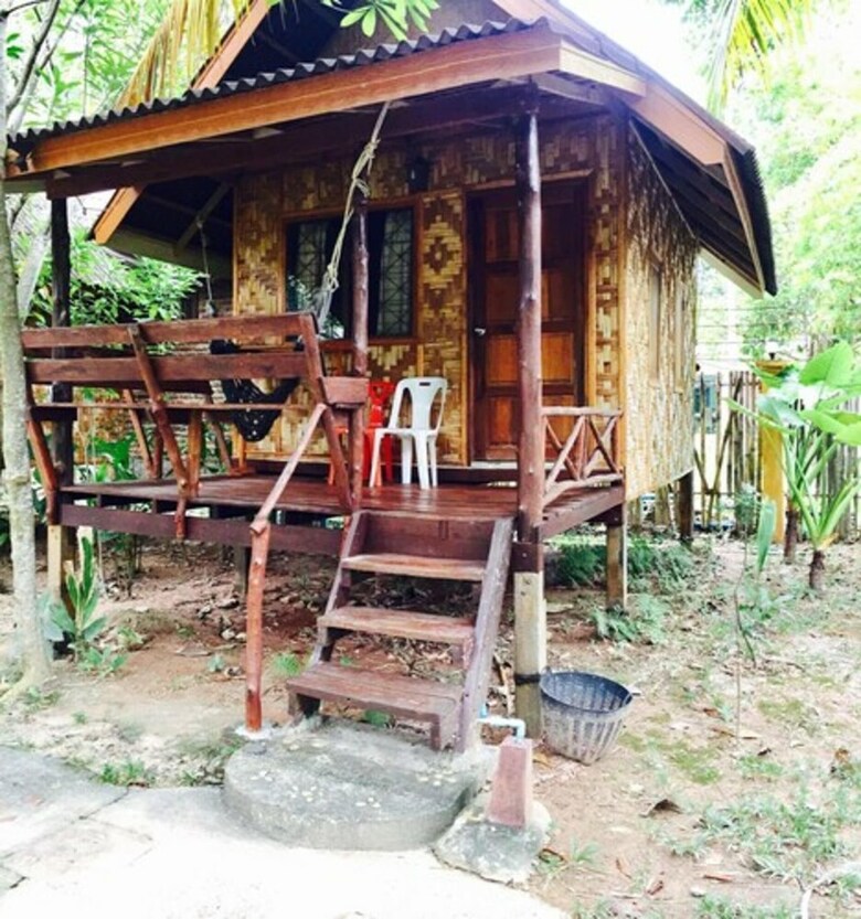 Hotel Lanta Pearl Beach Resort