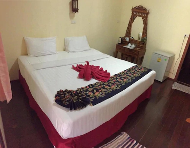 Hotel Lanta Pearl Beach Resort