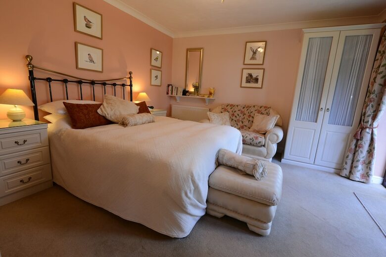 Drinkstone Park Bed & Breakfast And Gardens