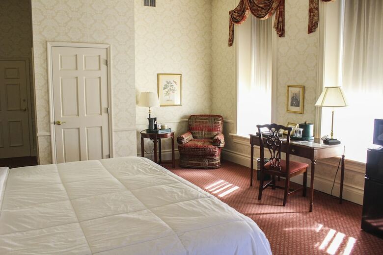 Hotel General Morgan Inn