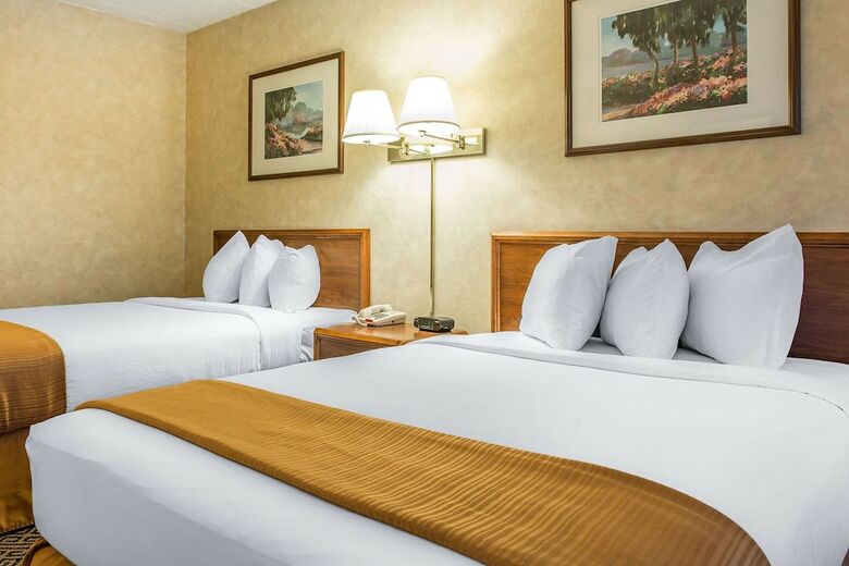 Hotel Quality Inn & Conference Center