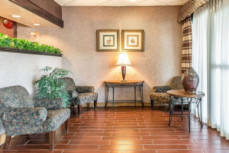 Hotel Quality Inn & Conference Center