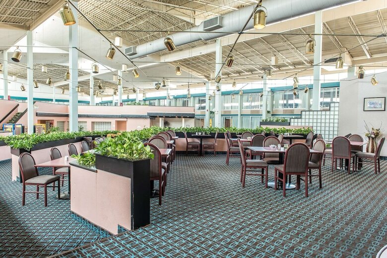 Hotel Quality Inn & Conference Center