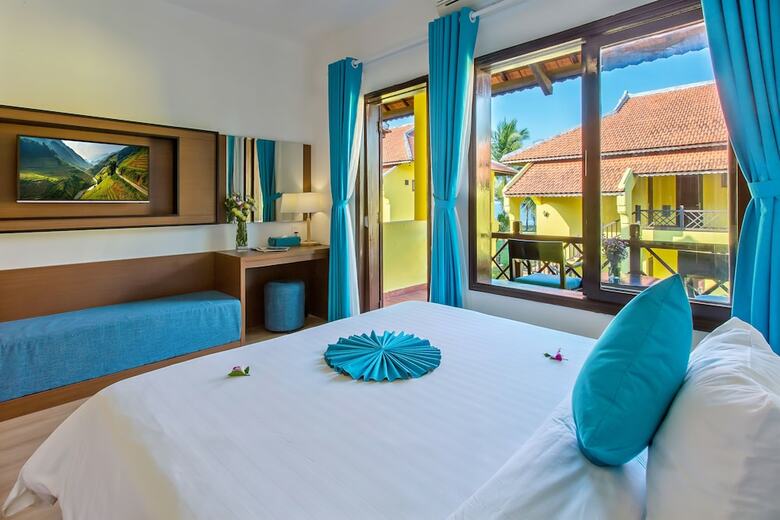 Hotel Tropical Beach Hoi An Resort
