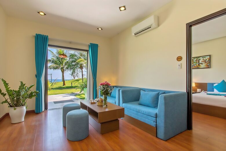 Hotel Tropical Beach Hoi An Resort