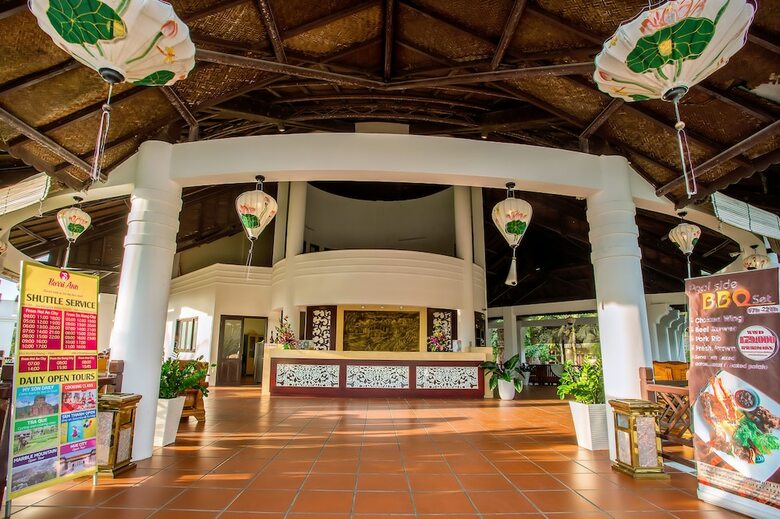 Hotel Tropical Beach Hoi An Resort