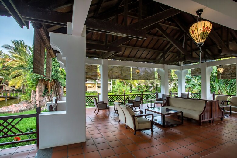 Hotel Tropical Beach Hoi An Resort